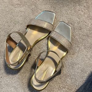 Simple heels, size US 6
